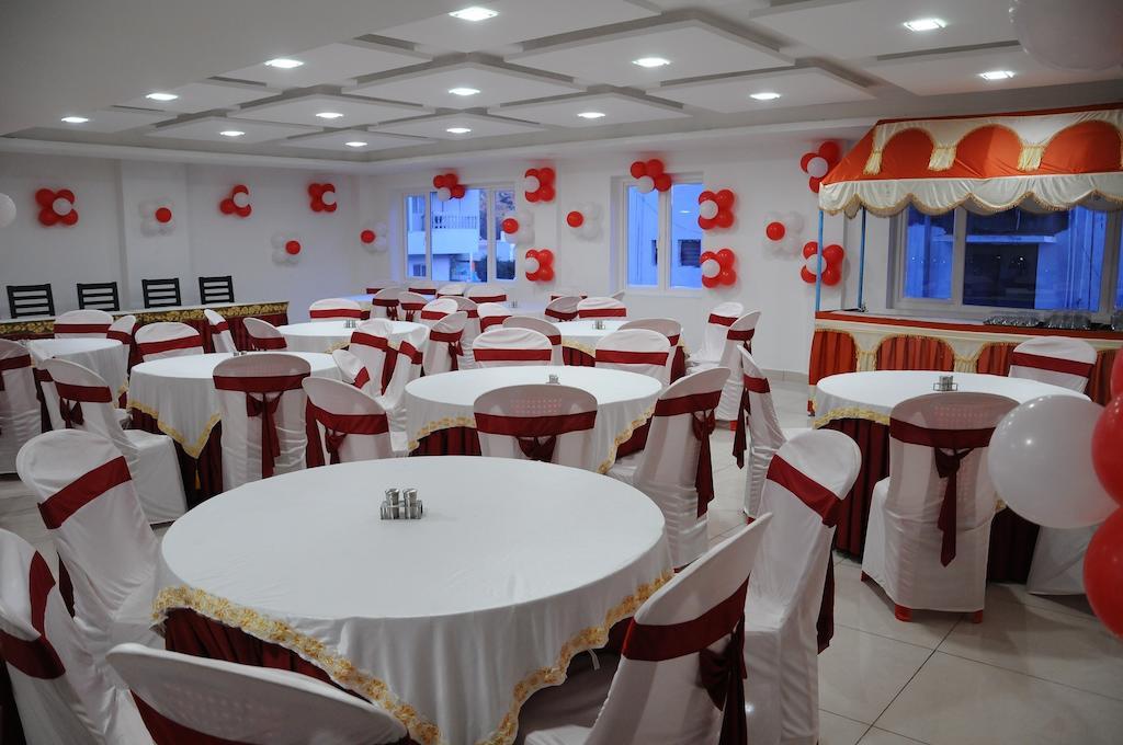 Plaza Hotel Trichy Tiruchirappalli Zimmer foto