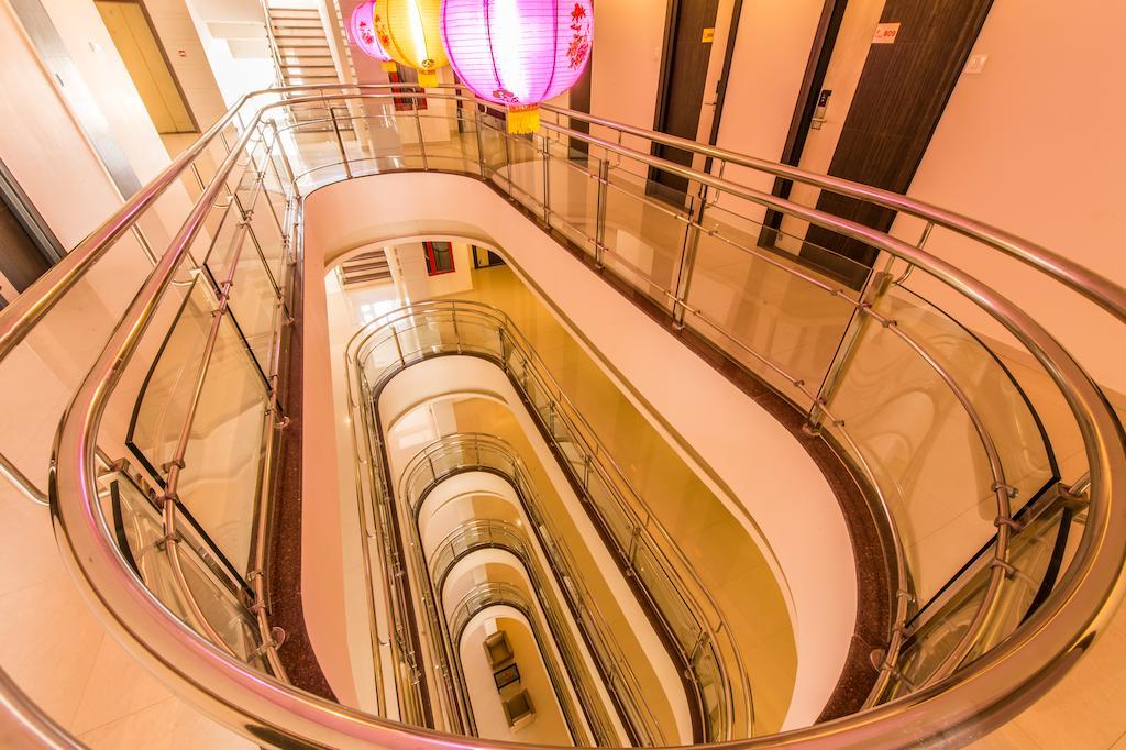Plaza Hotel Trichy Tiruchirappalli Zimmer foto